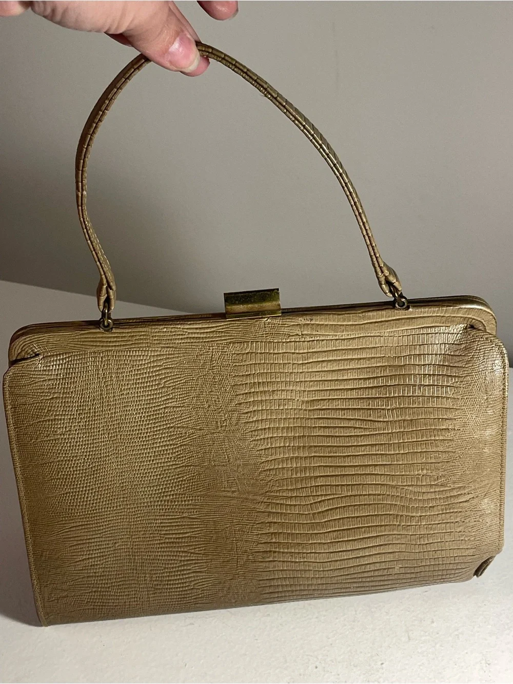 Vintage 1950s 1960s Taupe Lizard Embossed Handbag Purse Top Handle Talon Zipper